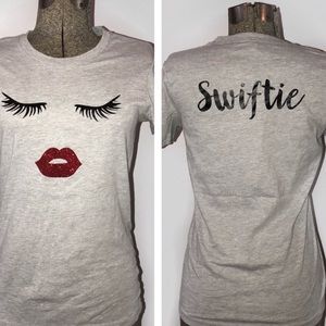 Taylor Swift t-shirt “red”